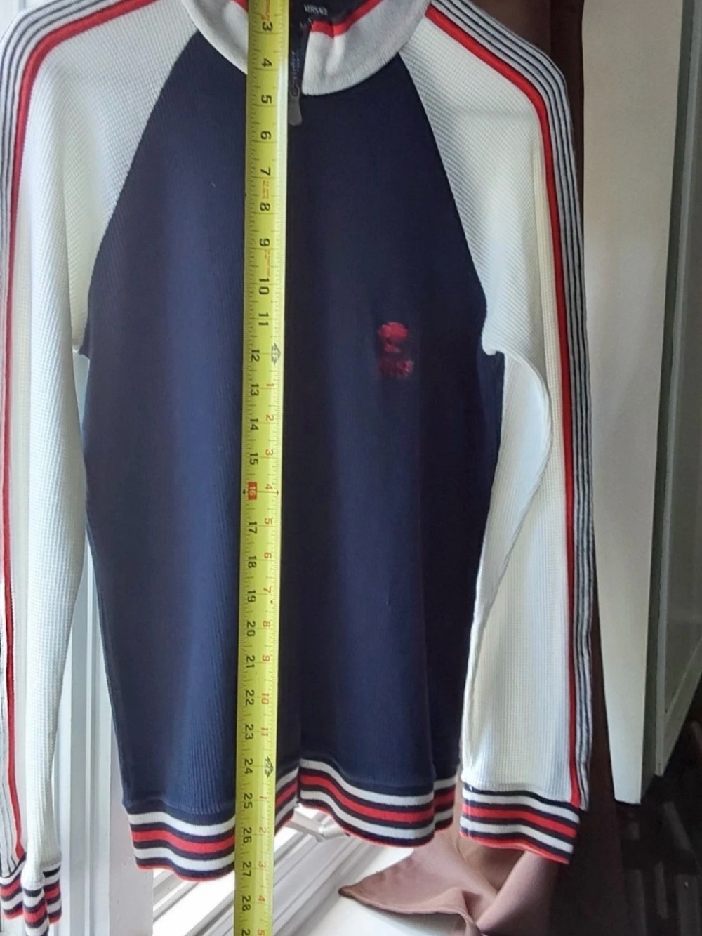 Men Sweater Subcategory Classification - Picture 7 of 8